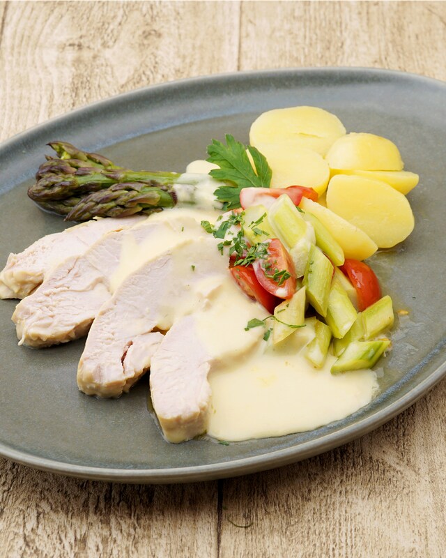 Hähnchen mit Sauce Hollandaise