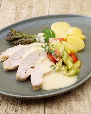 Hähnchen mit Sauce Hollandaise
