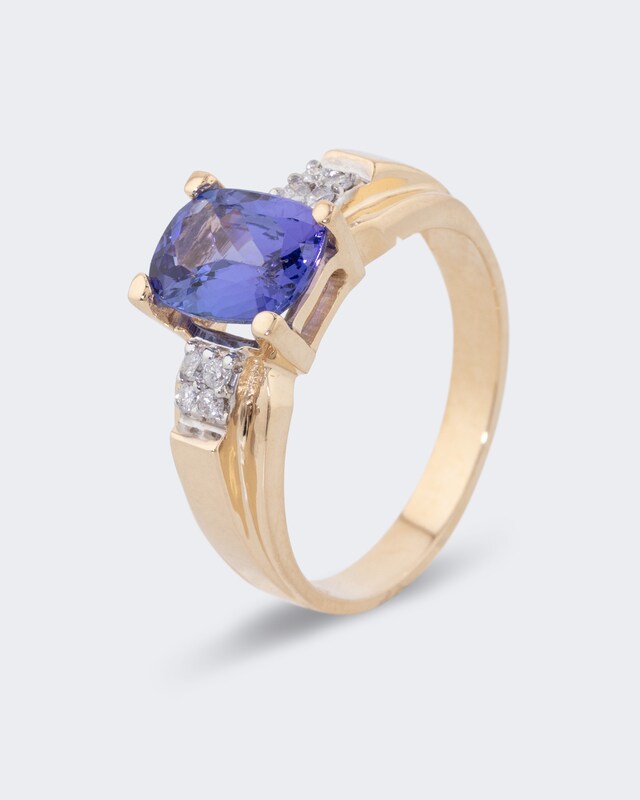 Ring mit Tansanit AAAA & Brillanten