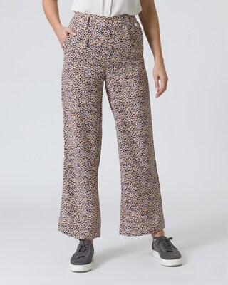 Hose mit Blumendruck