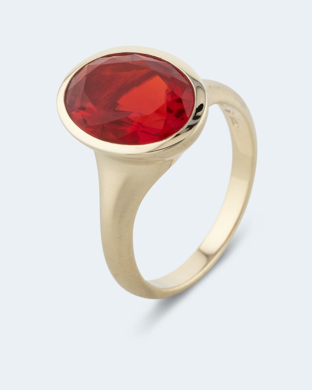 Ring mit Cherry-Opal