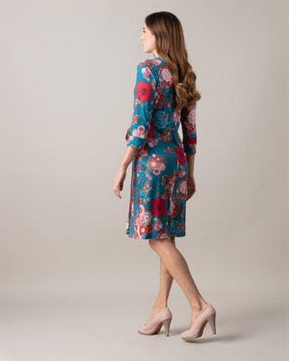 Wickelkleid mit Blütenmuster