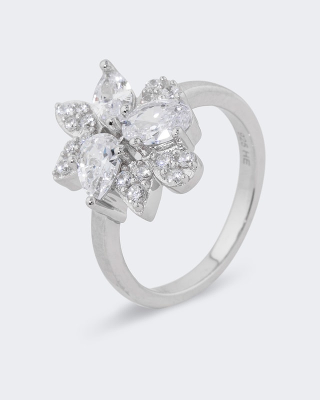 Ring mit Zirkonia