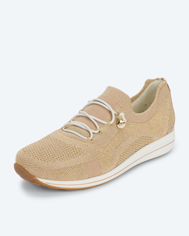 Sneaker aus Elastik-Material