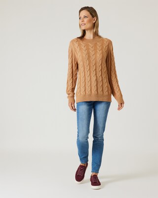 Strickpullover mit Zopfmuster