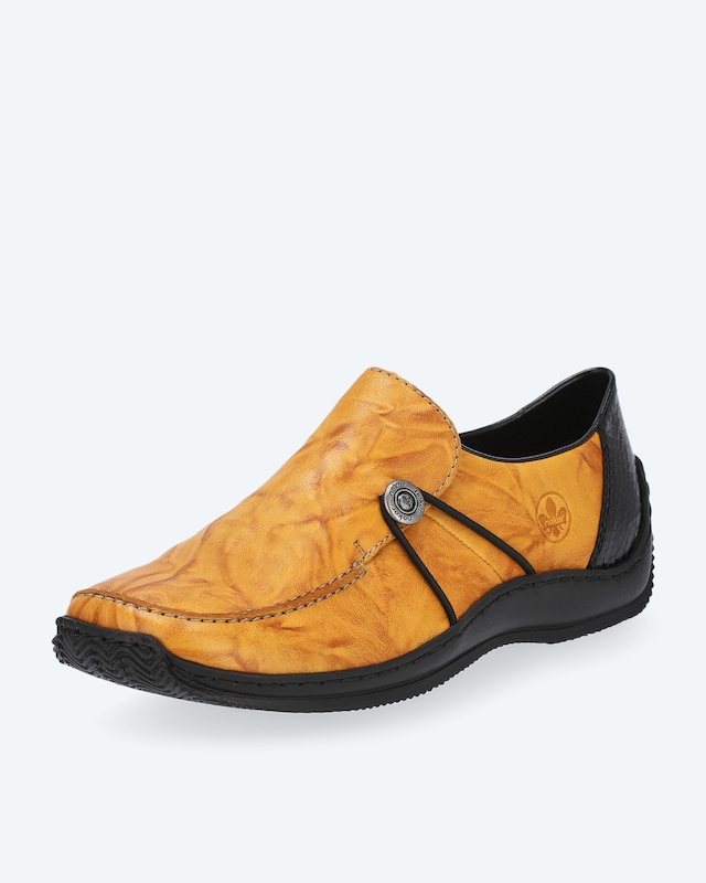 Slipper mit Zierknopf