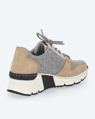 Sneaker mit Keilabsatz