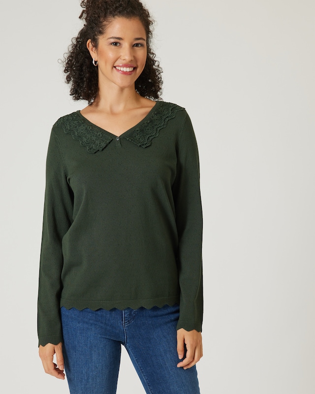 Pullover mit Spitzenkragen