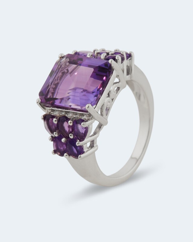 Ring mit Amethyst