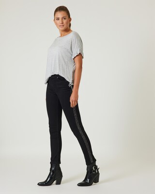 Jeans mit Dekoration