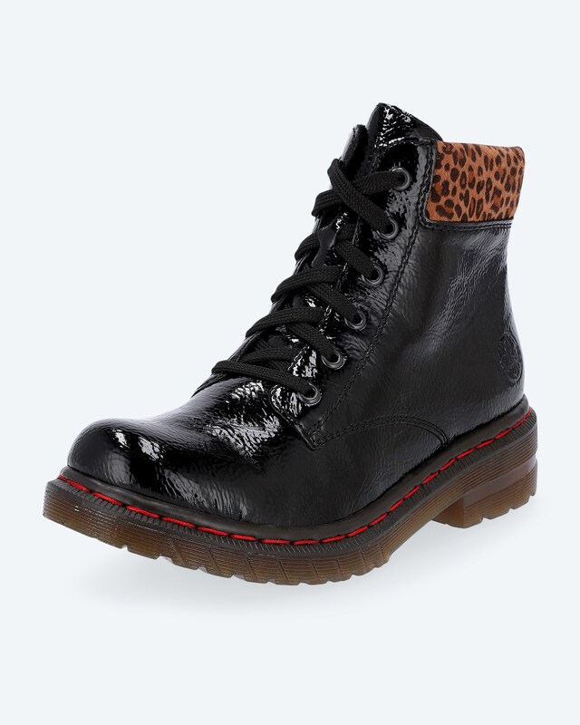 Boot mit Profilsohle