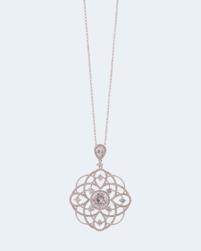 Kette mit Anhänger und Zirkonia