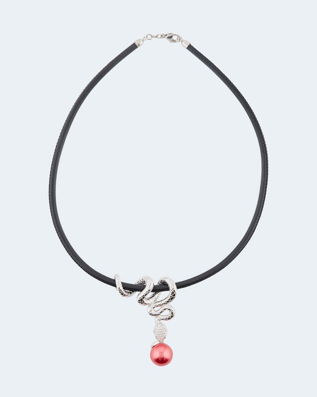 Ledercollier mit Anhänger