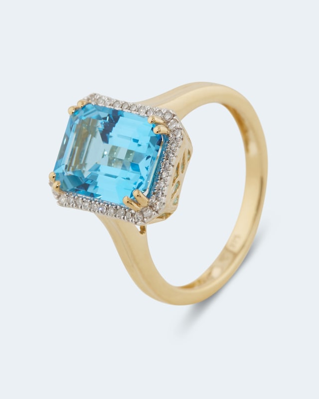 Ring mit Blautopas und Diamanten