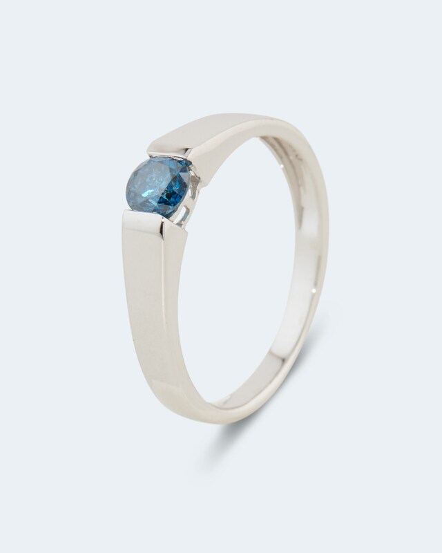 Ring mit Brillant und 0,30 Karat