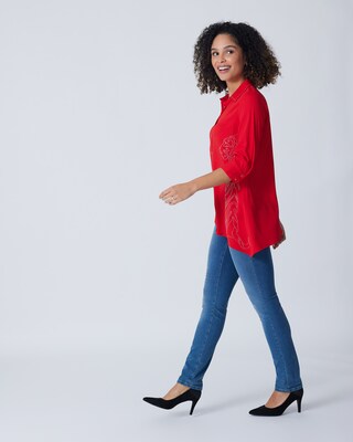 Bluse in asymmetrischem Schnitt