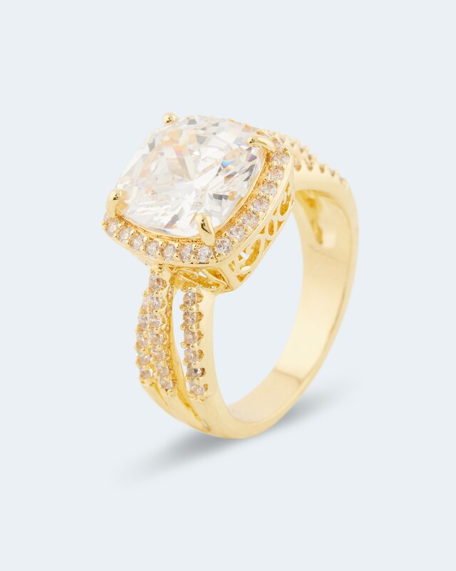 Ring mit Zirkonia