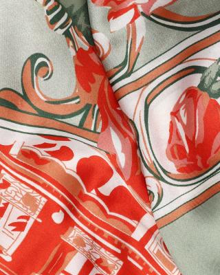 Schal mit floralem Ornamentdruck