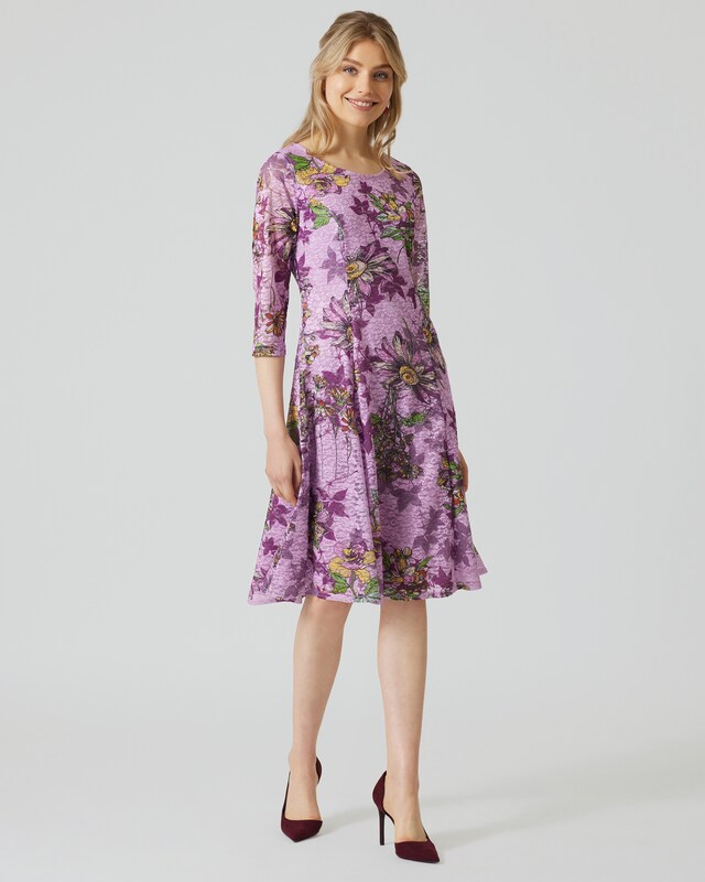 A-Linienkleid mit Spitze