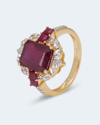 Ring mit Rubin und Zirkon