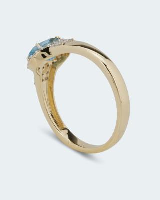 Ring mit Aquamarin & Diamanten