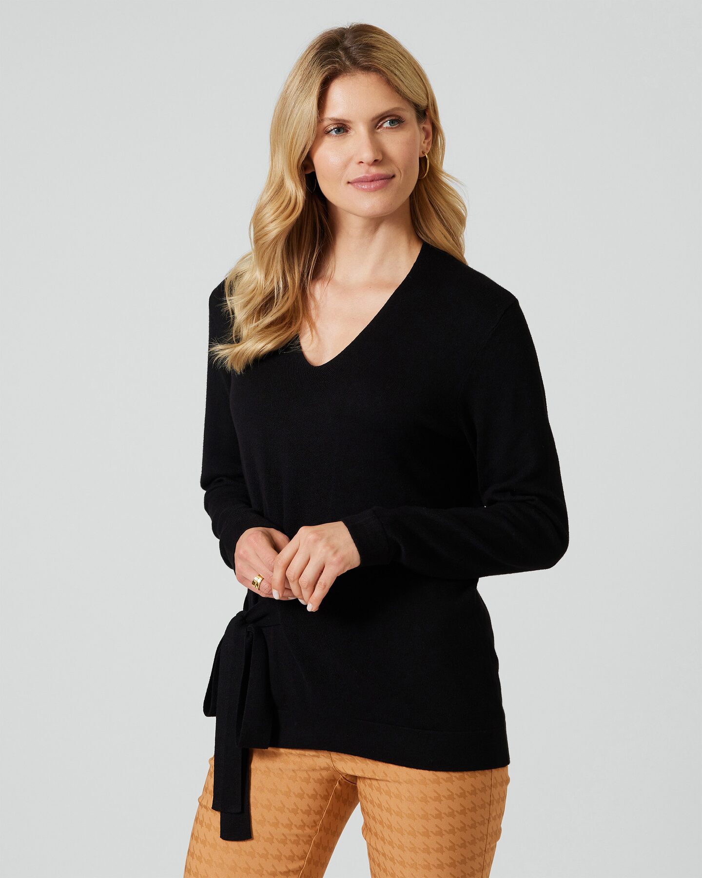 Produktabbildung für Pullover mit Bindeband