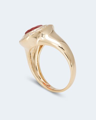 Ring mit Cherry-Opal und Brillant