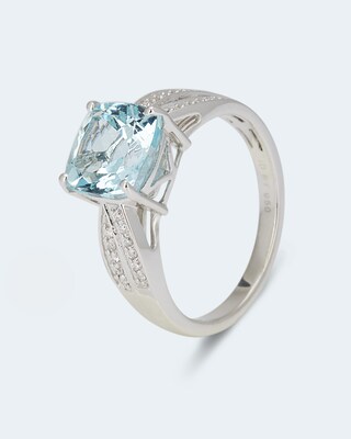 Ring mit Aqumarin & Brillanten