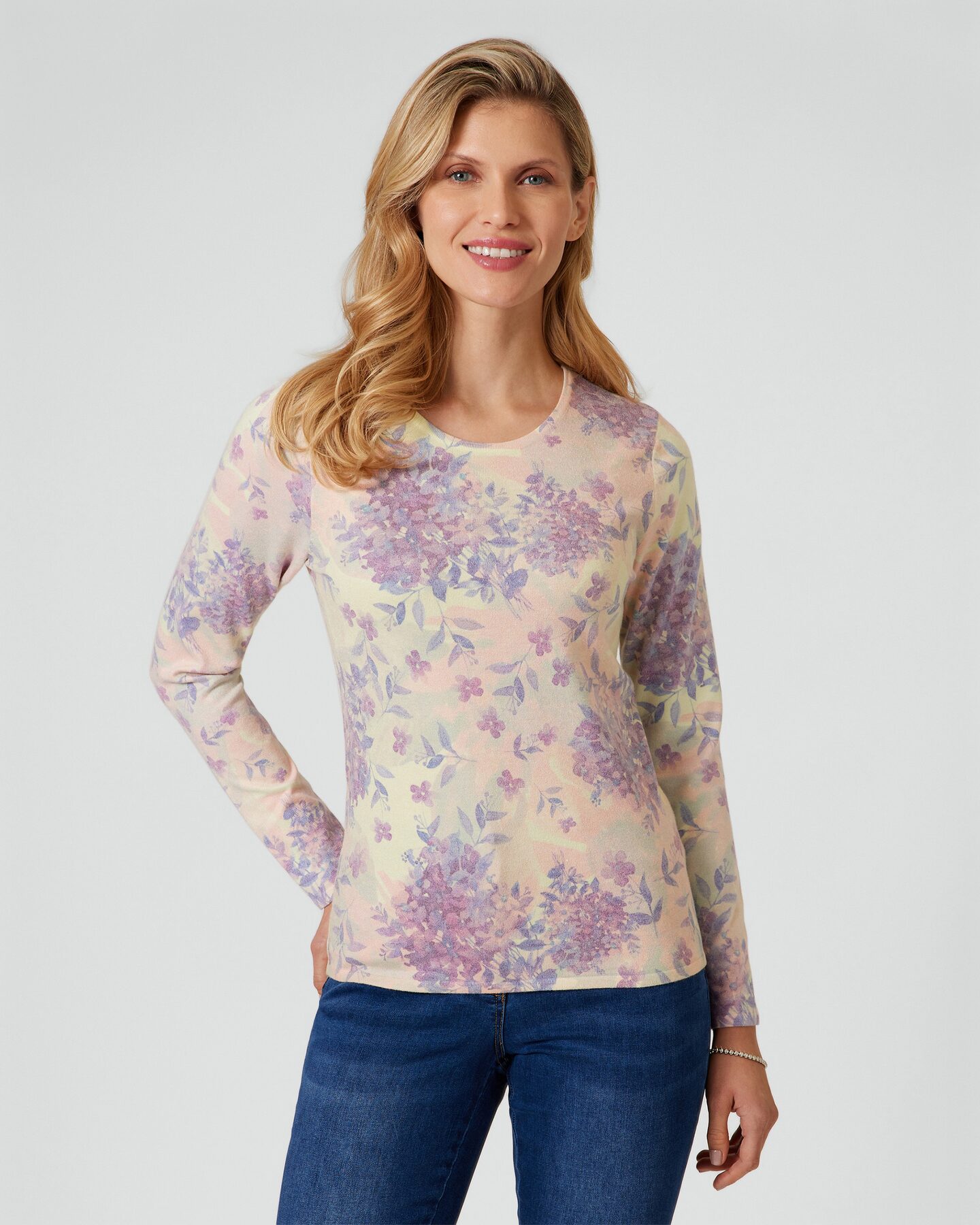 Produktabbildung für Ovanti Soft Pullover "Blüten"