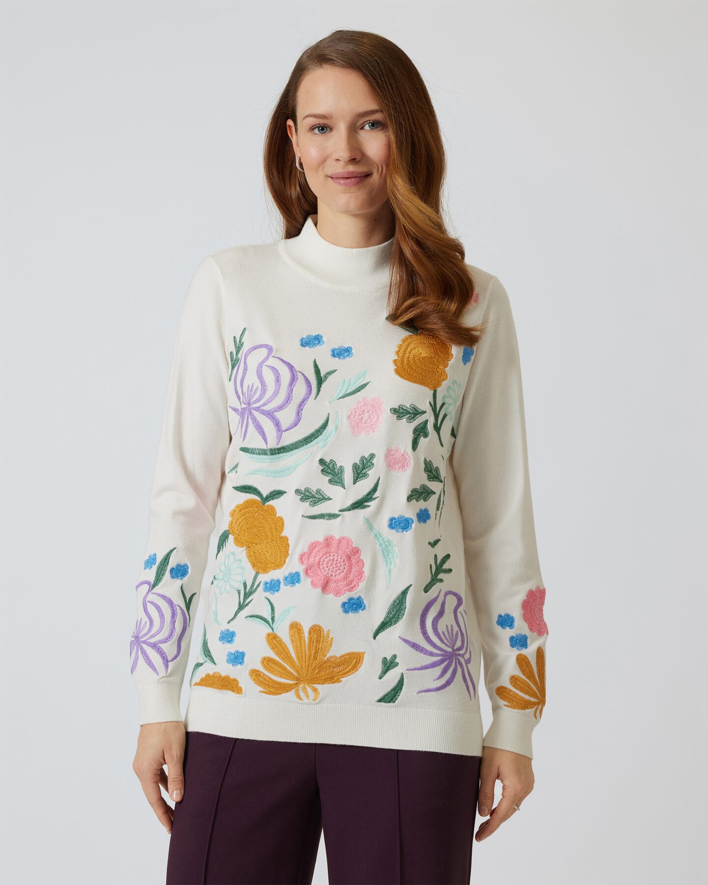 Produktabbildung für Pullover mit Blumenstickerei