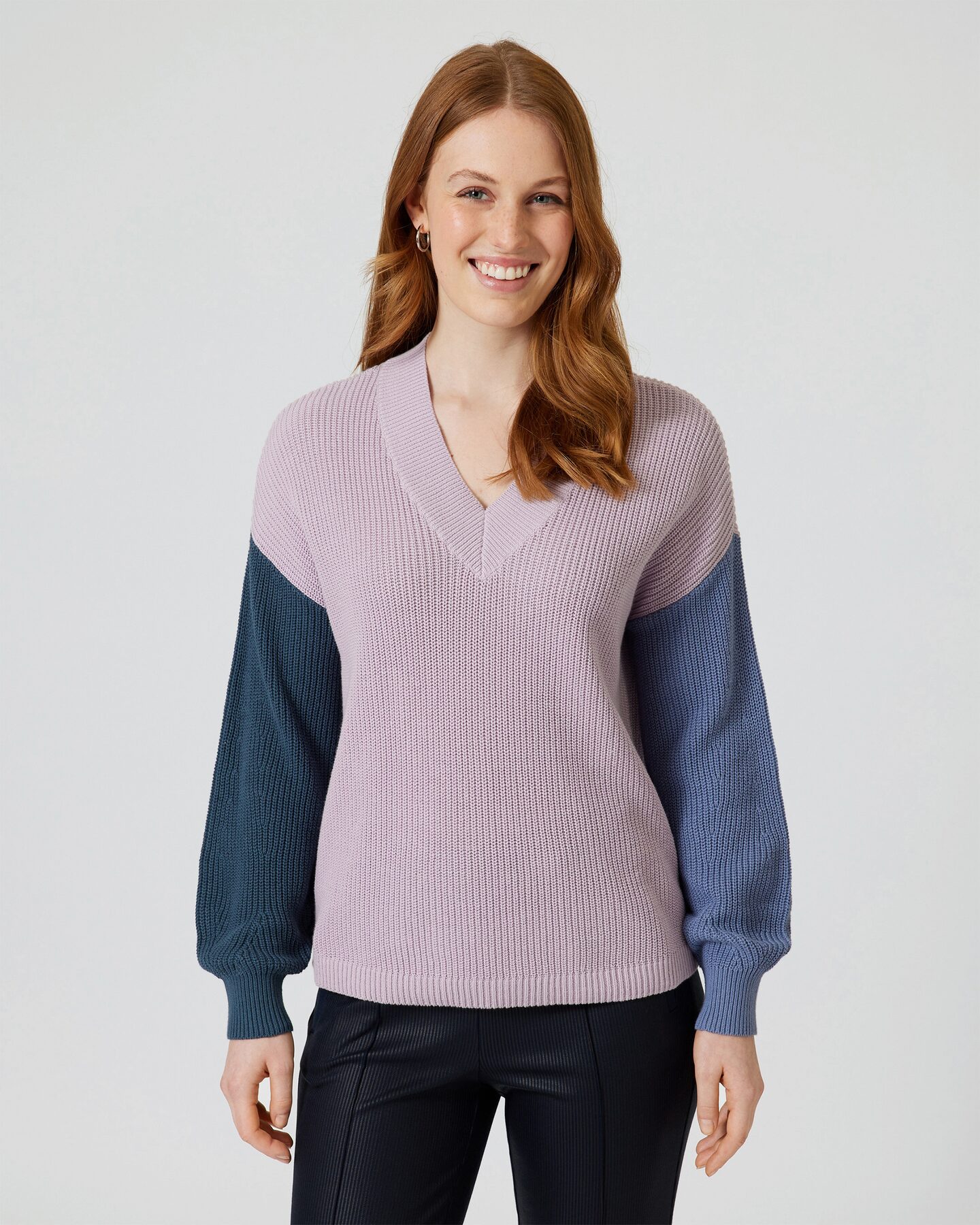 Produktabbildung für Pullover mit Color Blocking