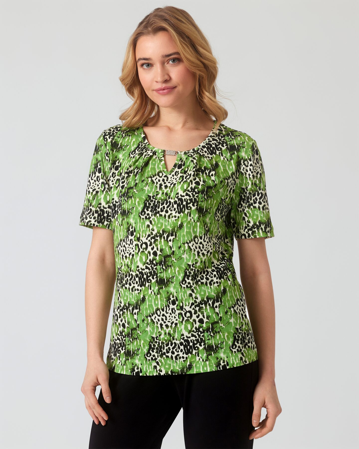Produktabbildung für Shirt mit Leoprint