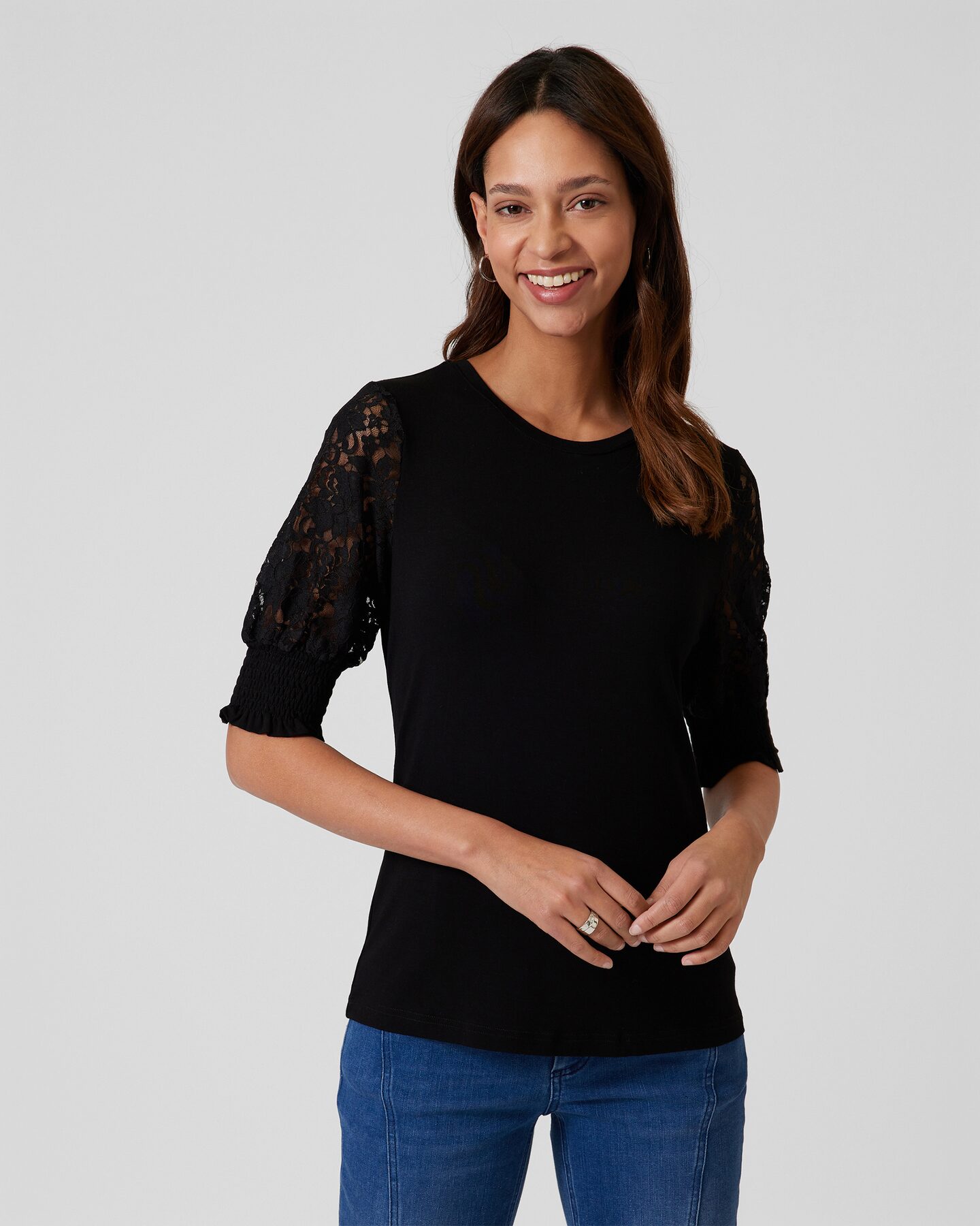 Produktabbildung für Shirt mit filigraner Spitze