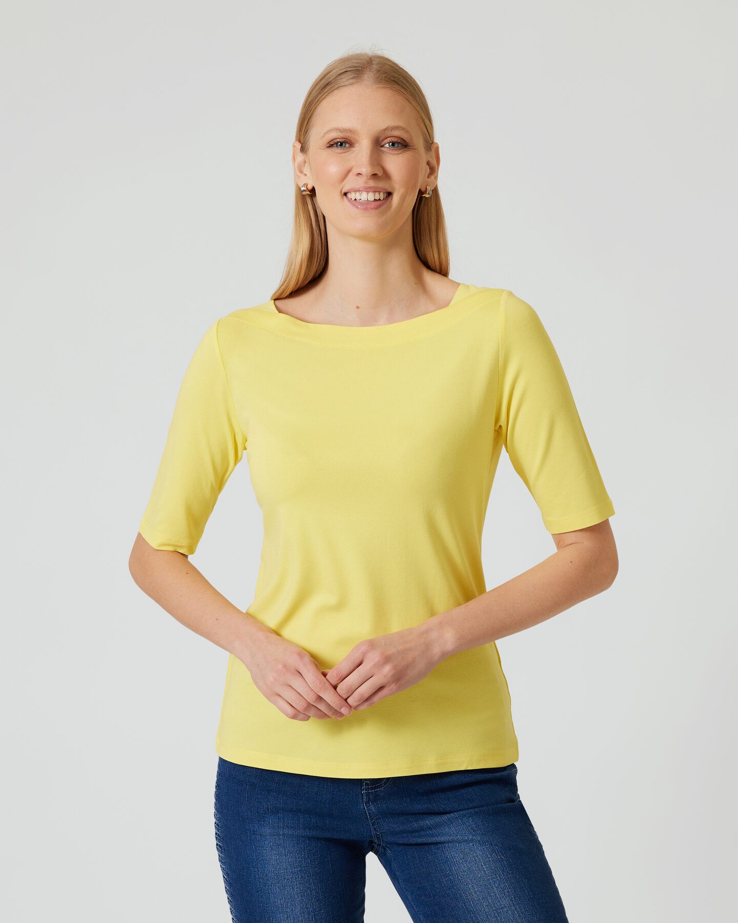 Produktabbildung für Shirt mit U-Boot-Ausschnitt