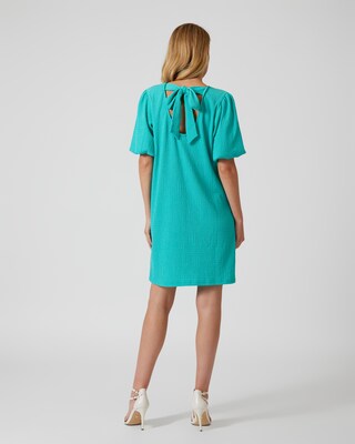 Kleid mit Rückenausschnitt