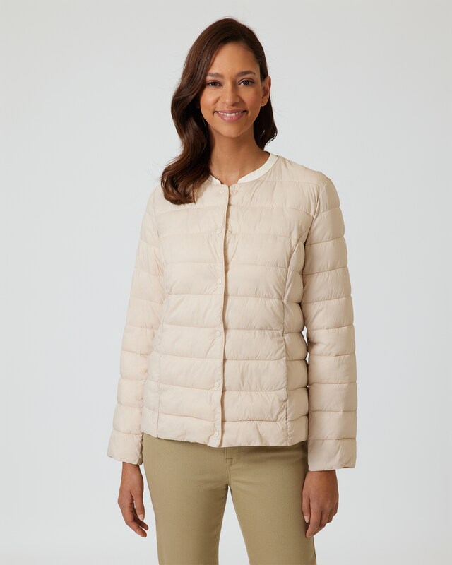Steppjacke mit Druckknöpfen