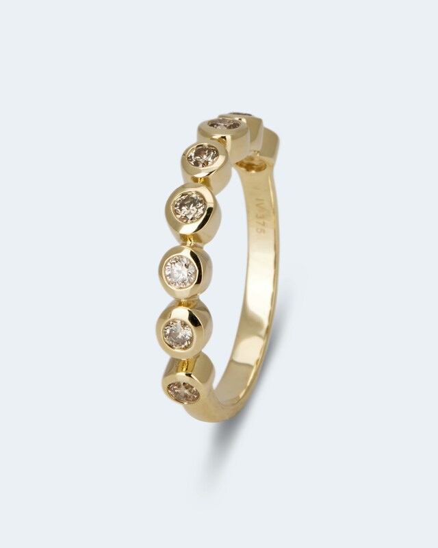 Ring mit Champagner Brillanten