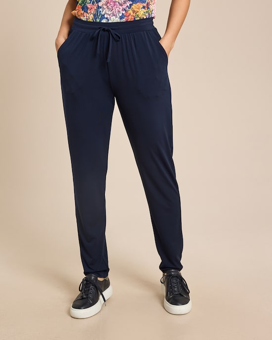 Produktabbildung für 24-Stunden-Hose "Modern Basic"