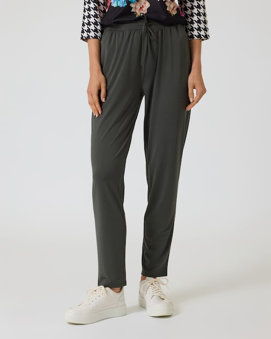 Produktabbildung für 24-Stunden-Hose "Modern Basic"