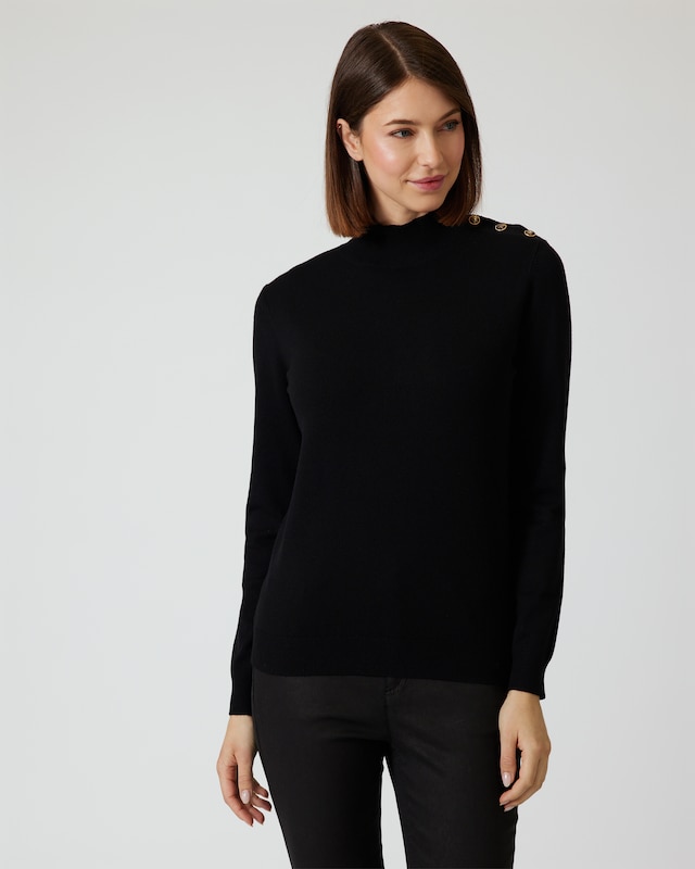 Pullover mit Zierknöpfen