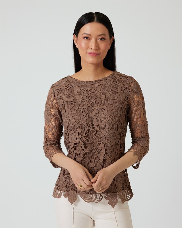 Shirt aus floraler Spitze