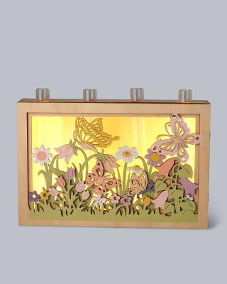 LED-Holzdekoration mit Blumenväschen