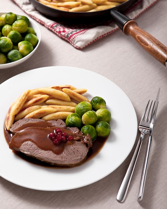 Produktabbildung für Hirschbraten mit Preiselbeersoße