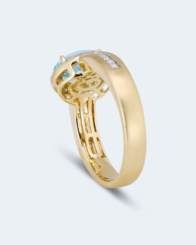 Ring mit Aquamarin in Santa Maria Farbe & Brillanten