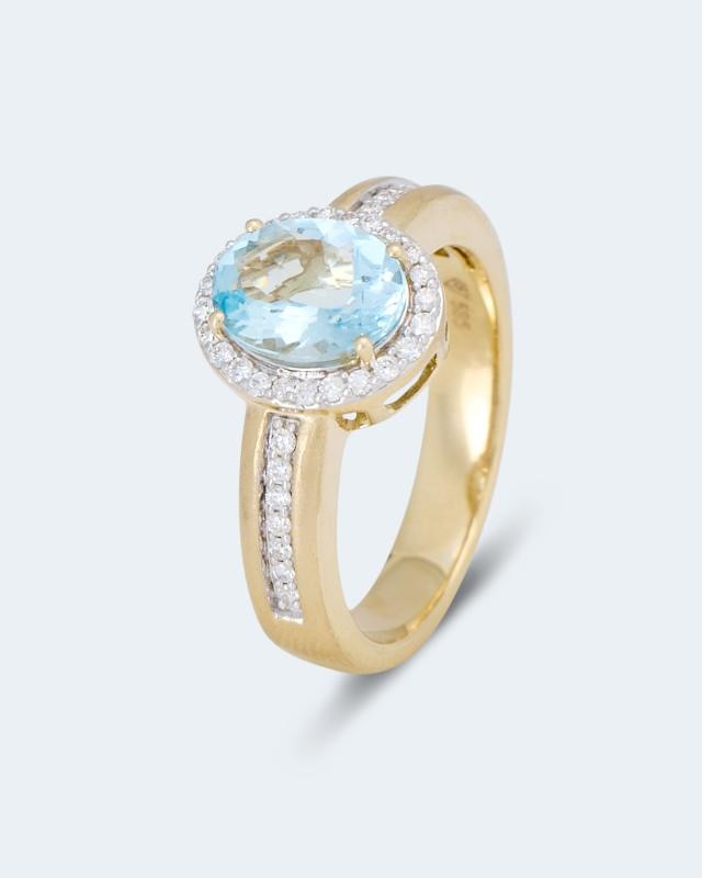 Ring mit Aquamarin in Santa Maria Farbe & Brillanten