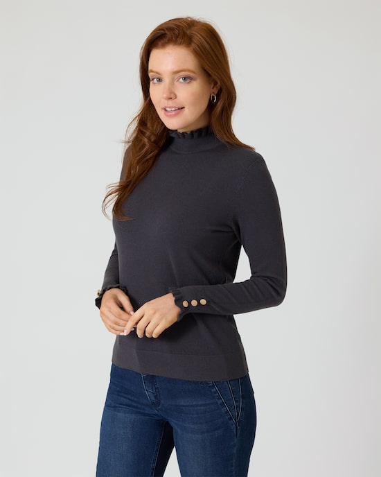 Produktabbildung für Pullover mit Rüschen