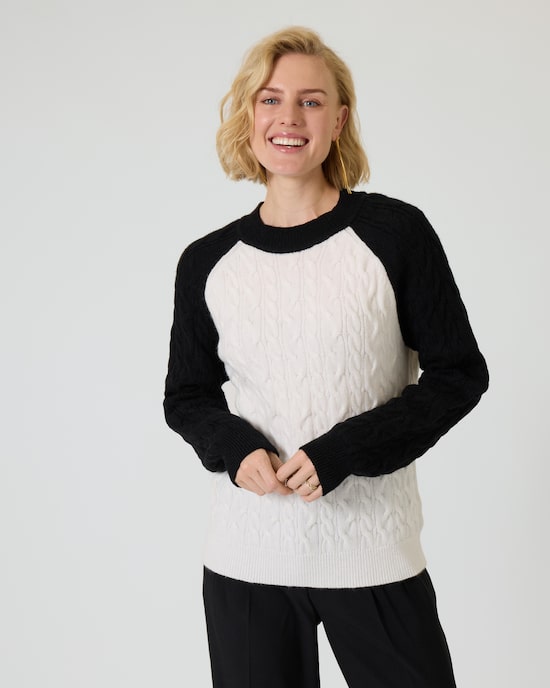 Produktabbildung für Pullover mit Zopfmuster