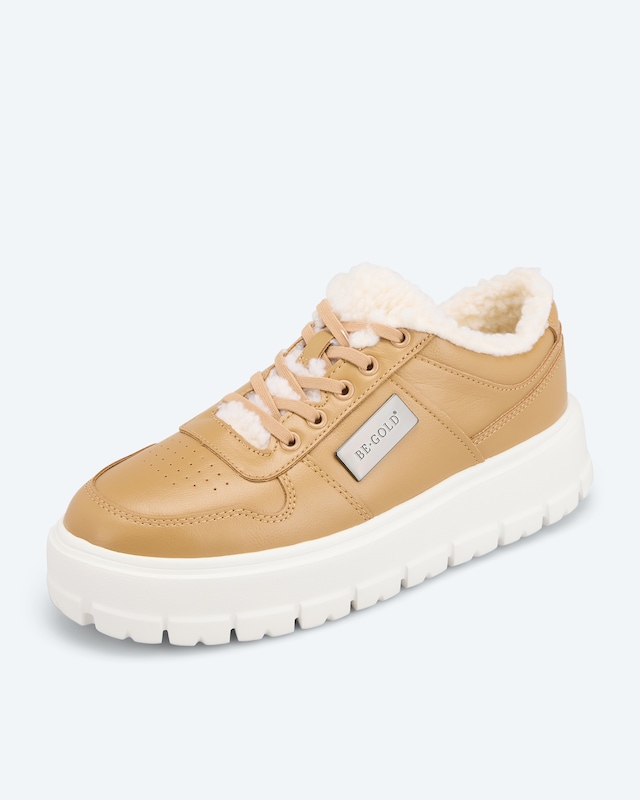 Sneaker mit Fellimitat