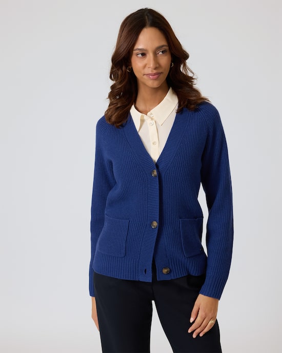 Produktabbildung für Cardigan mit aufgesetzten Taschen