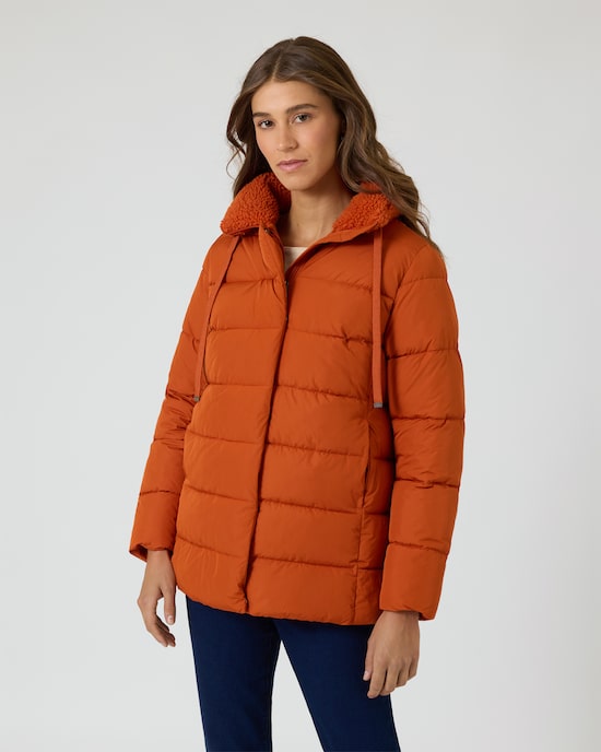 Produktabbildung für Winterjacke mit Teddy-Kragen